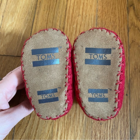 Baby Unisex Red Toms Boots - Picture 4 of 5